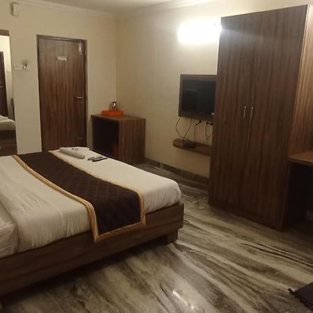 Hotel Raj Meridian, Tambaram Chennai Eksteriør billede